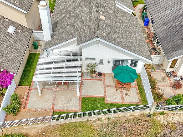 6817 Watercourse Dr — Photo 41
