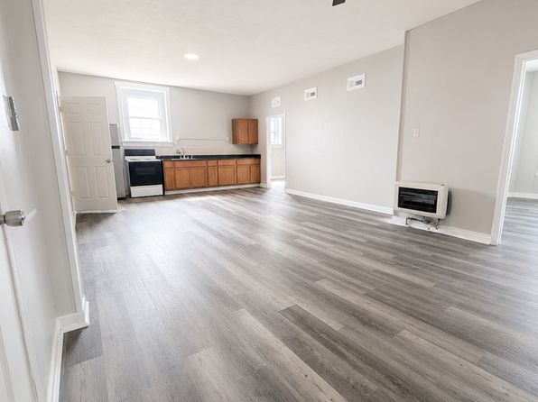 214 & 216 S Walnut St #1