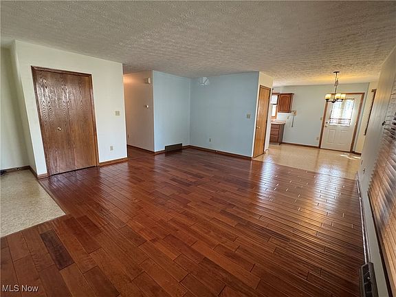 5th image of 3986 Kelly Ln