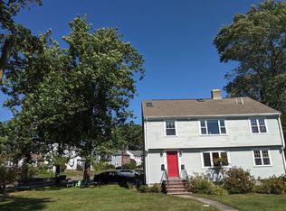 10 Hatfield Rd #10, Newton, MA 02465