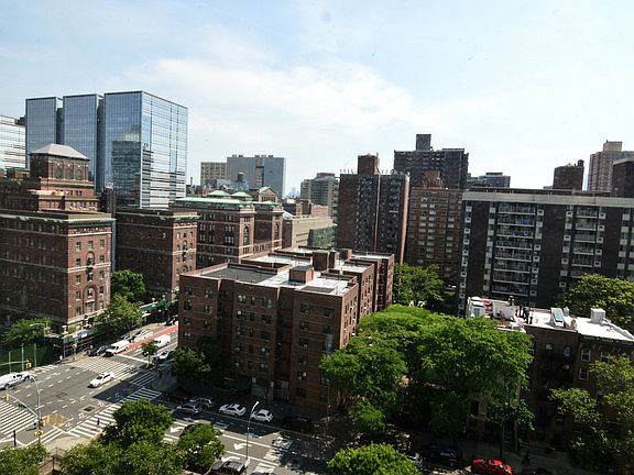 3rd image of 333 E 30th St APT 12G