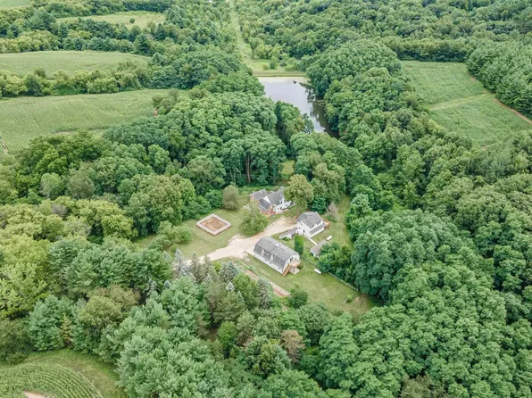 W10721 County Road O, Elroy, WI 53929