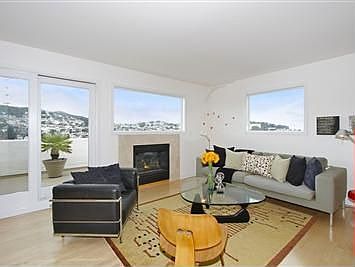 4th image of 482 Liberty St