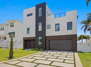 17059 Dolphin Dr, North Redington Beach, FL 33708