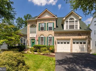 7109 Ayers Meadow Ln, Springfield, VA 22150