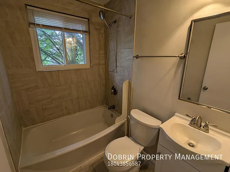 1424 Winder St #2 — Photo 12