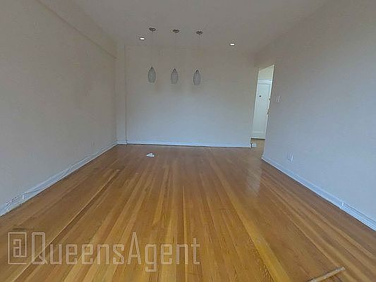 5th image of 140-55 Burden Cres APT 3J