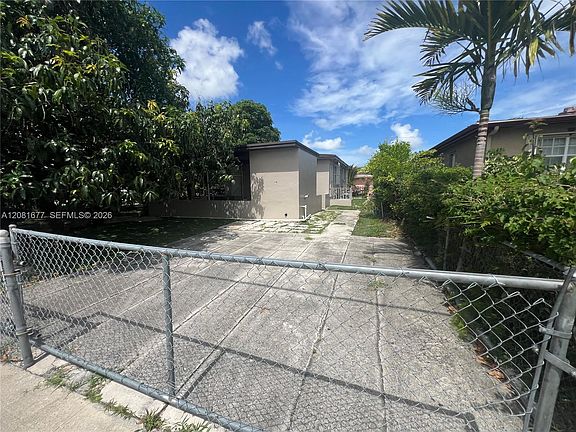 5th image of 1190 NW 135th St