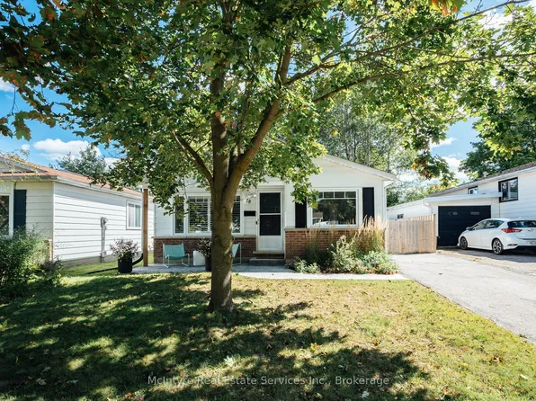 78 Helene Cres, Waterloo, ON N2L 5E5