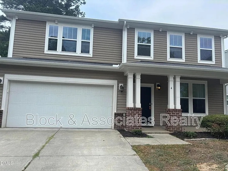 4 White Spruce Ct — Photo 1