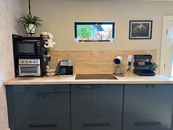 (undisclosed Address)