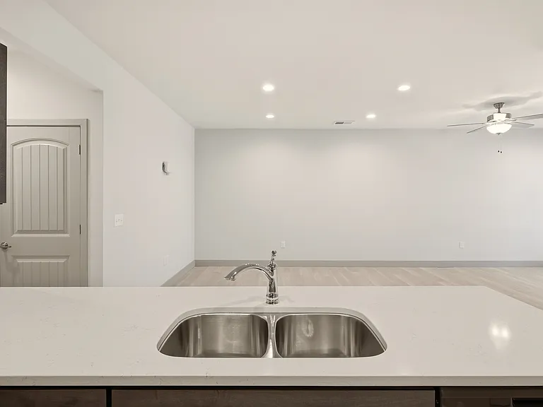 Flats At Twenty — Photo 59