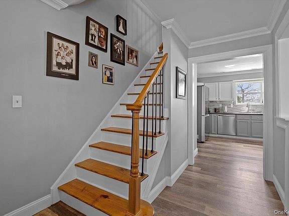 3rd image of 16 Loughlin Drive