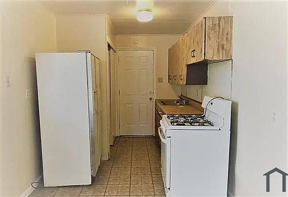 4th image of 505 Saint Thomas Ln