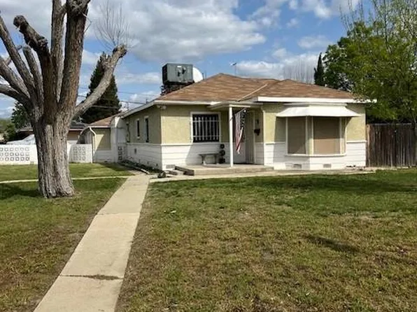 2320 Olympic Dr, Bakersfield, CA 93308