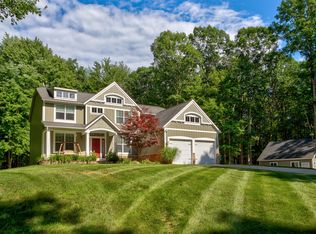 17830 148th Ave, Spring Lake, MI 49456