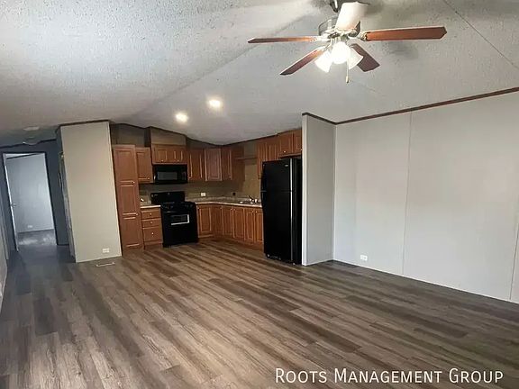 5th image of 1909 S Anna St Lot 30
