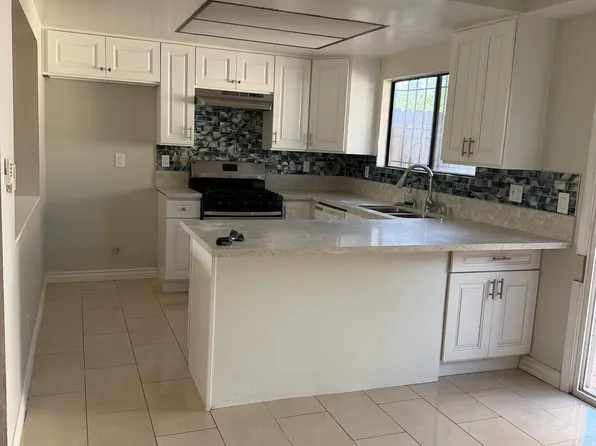 4313 W McFadden Ave APT 13, Santa Ana, CA 92704