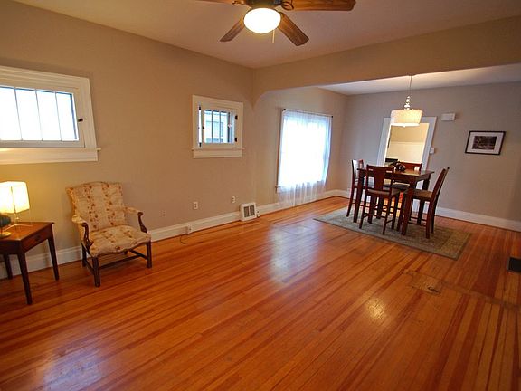 3rd image of 2209 Fauver Ave