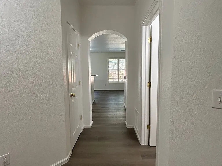 4409 S Jebel Ln — Photo 4