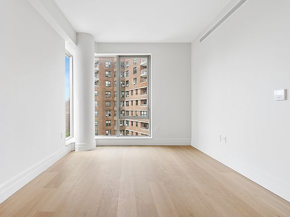 3rd image of 222 E Broadway #16B