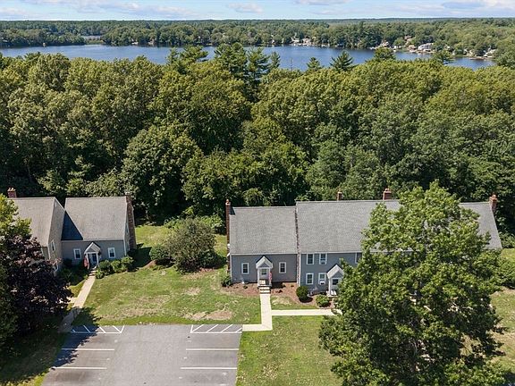 3rd image of 438 Twin Lakes Dr #438