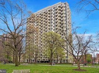 604 S Washington Sq APT 1717, Philadelphia, PA 19106