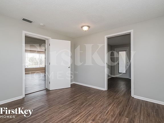 5th image of 3641 Windham Dr