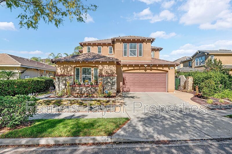 1st image of 504 Eureka Dr