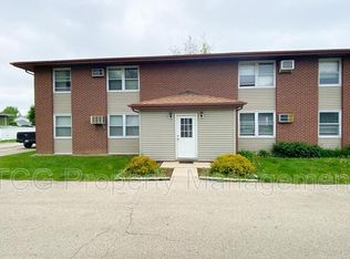423 Windsor Dr APT 3, Ottawa, IL 61350