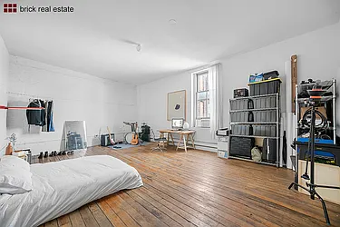 Rented by Brick Real Estate