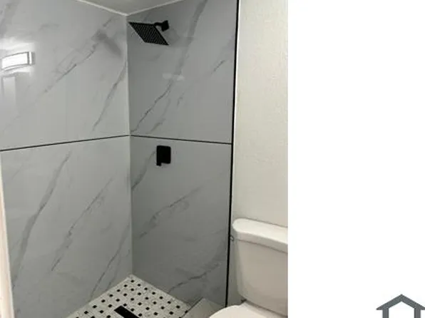 100 W 26th St, Hialeah, FL