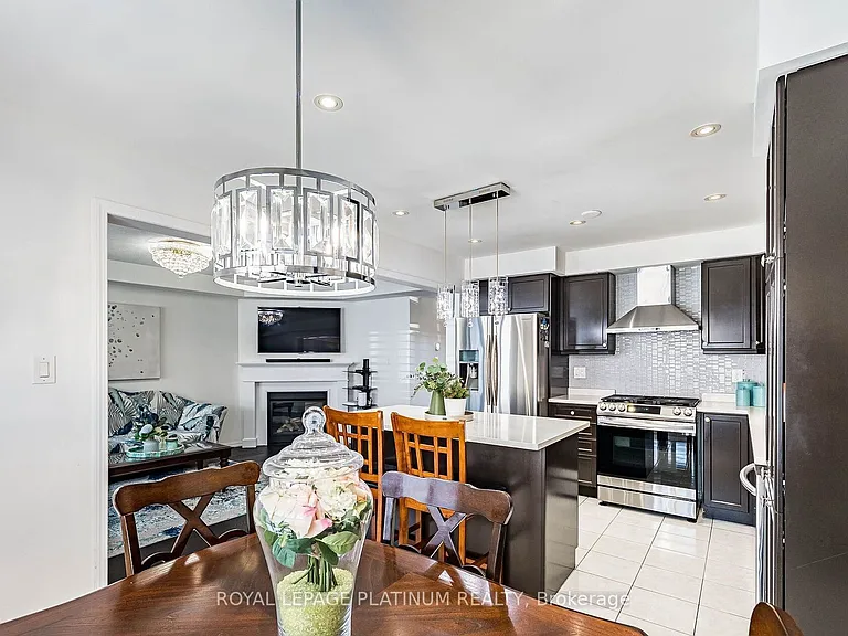 43 Arkwright Dr — Photo 16