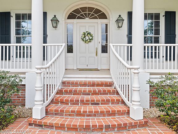 5th image of 6 Duperier Oaks Dr
