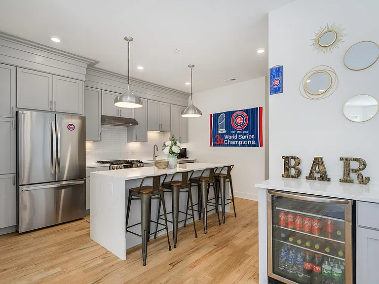 3615 N Wilton Ave #2 — Photo 17