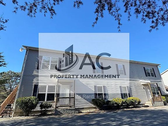 2nd image of 52 Smith Rd APT B