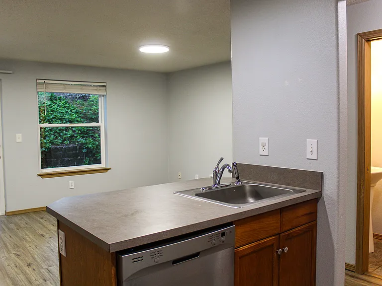 38368 Hood St — Photo 33