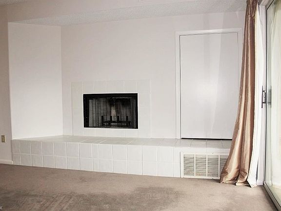 3rd image of 26101 Village Ln APT 109