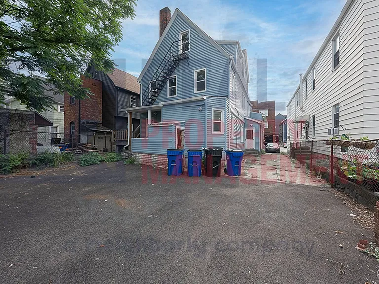 1930 Coltman Road, — Photo 13