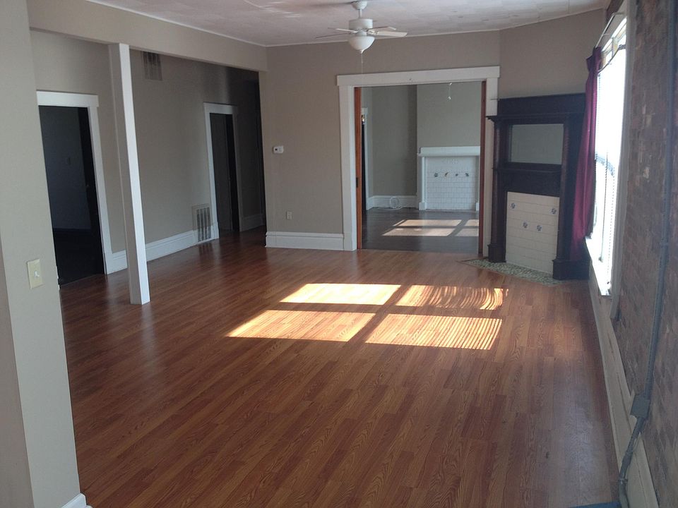 1st image of 1476 Worthington St