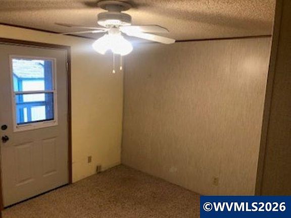 2nd image of 300 SE Lacreole Dr Unit 210