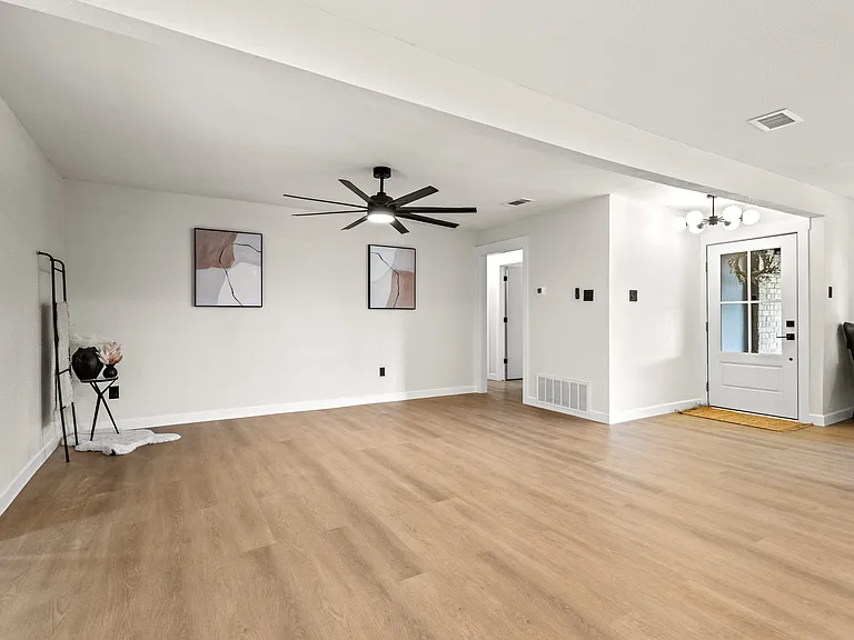 185 Lakeview Dr — Photo 8