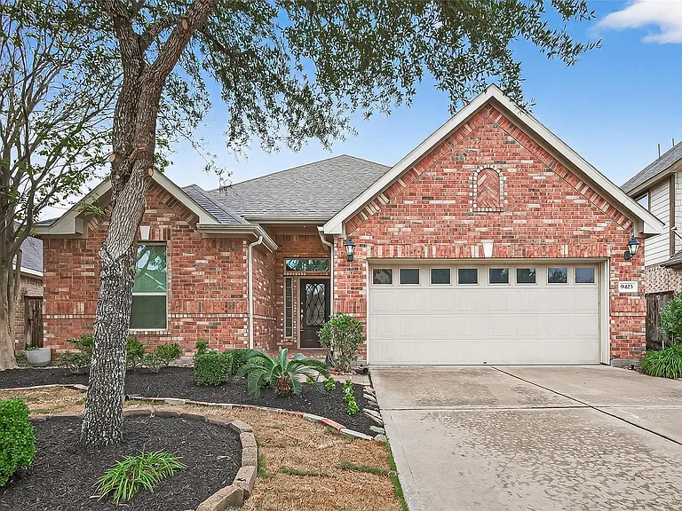 9423 W Nightingale Hill Ln — Photo 1