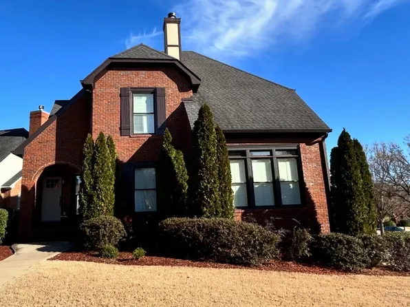 513 Meadow Ridge Cir, Birmingham, AL 35242