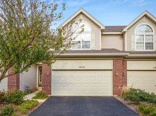 1251 Townes Cir, Aurora, IL 60502