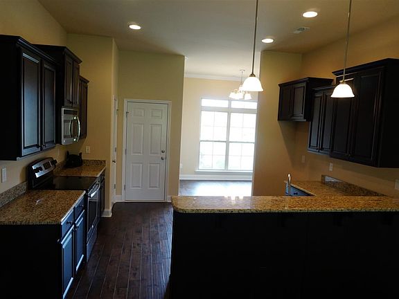3rd image of 6813 Wintercrest Way