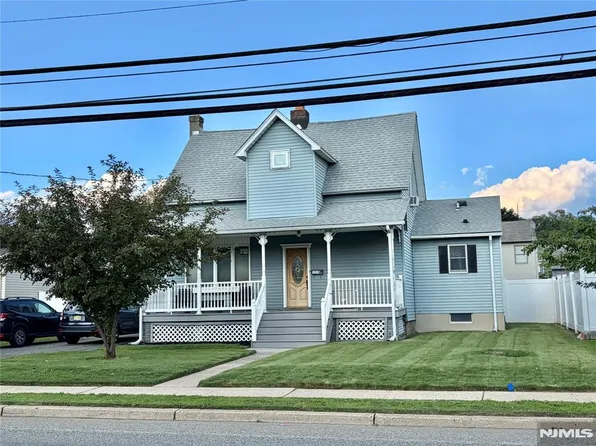 1210 Ringwood Ave, Wanaque, NJ 07465