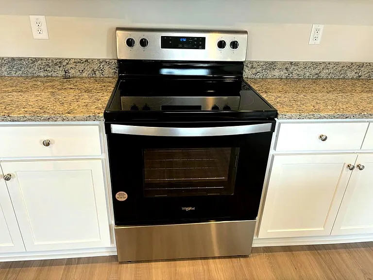 55 Conifer Ln — Photo 8