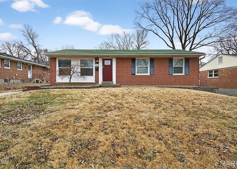 1st image of 260 Saint Edward Ln