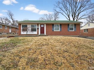 260 Saint Edward Ln, Florissant, MO 63033